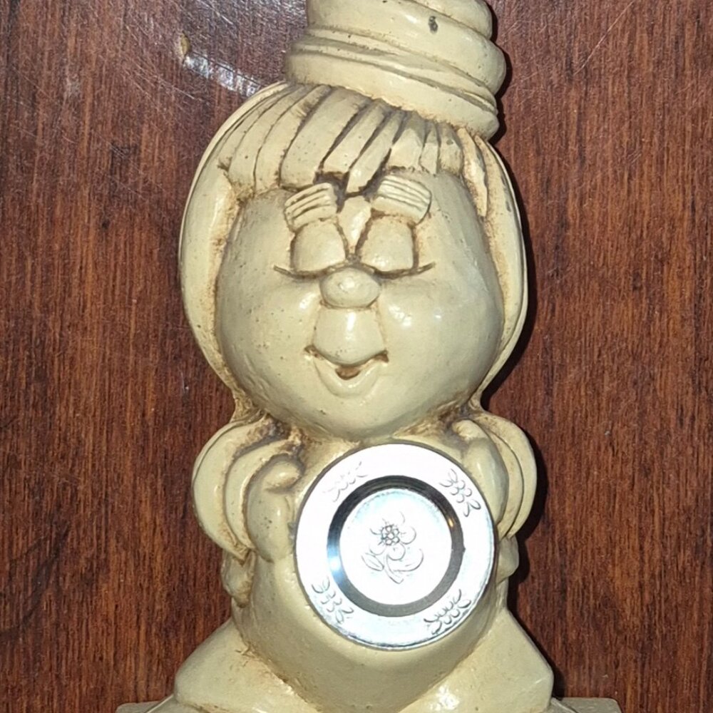 Vintage Paula 1972 Here's My Heart On A Silver Platter Figurine W-253 GC CUTE!!